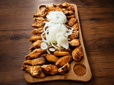 Tovuq qanotlari